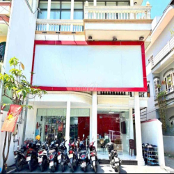 Khu sầm uất sinh viên văn phòng Đường D5 diện tích đẹp