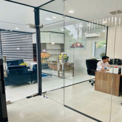 CĂN GỐC VĂN PHÒNG 160M2, 3 PHÒNG,1WC, CẢNG PHÚ HỮU,NGUYỄN DUY TRINH Q9