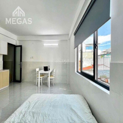 Cho Thuê CHDV 30m2 - Thang Máy Full Nội Thất - Quận 3 giáp Q1