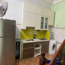 nhà định công hạ 35m2 3 tầng 4 ngủ giá 9tr