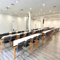  Cho Thuê  Nhà MT Đường D5 Gần Đại Học HUTECH – Kinh Doanh Đông Khách
