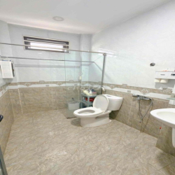 Cần Pass phòng gấp T5 vào ở ngay