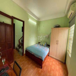 nhà định công hạ 35m2 3 tầng 4 ngủ giá 9tr