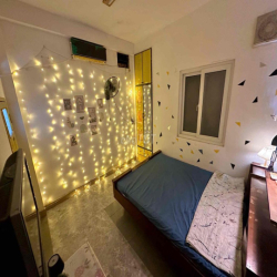 Cho thuê phòng xinh đầy đủ nội thất WC riêng ngay Hàng Xanh