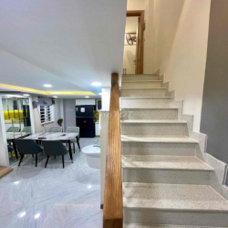 NHÀ NGUYÊN CĂN FULL NỘI THẤT HUỲNH VĂN BÁNH 2PN2WC, CHỈ 11tr Ở GĐ,KDOL