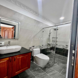 Cho Thuê Nhà Senturia Vườn Lài DT 300M2 1Trệt 2Lầu 3Pn 4Wc Bảo Vệ