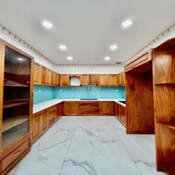 Cho Thuê Nhà Senturia Vườn Lài DT 300M2 1Trệt 2Lầu 3Pn 4Wc Bảo Vệ