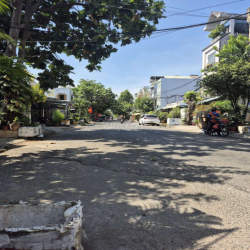 CHO THUÊ NHÀ 4X18M 1TRỆT 2 LẦU 3PN Y HÌNH MT ĐƯỜNG NGUYỄN HỮU DẬT