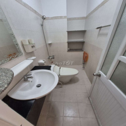 CHO THUÊ NHÀ 4X18M 1TRỆT 2 LẦU 3PN Y HÌNH MT ĐƯỜNG NGUYỄN HỮU DẬT