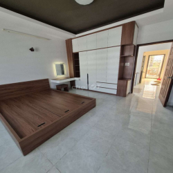 CHO THUÊ NHÀ 4X18M 1TRỆT 2 LẦU 3PN Y HÌNH MT ĐƯỜNG NGUYỄN HỮU DẬT