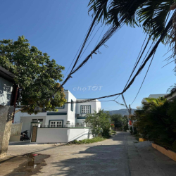 Nhà 2 mặt tiền đường Gò Chùa và Nhà Nghĩa 115m2