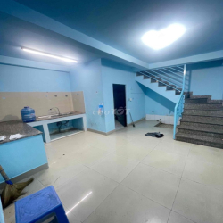Nhà Thuê Hẻm 151 luỹ Bán Bích.DT: 4m X 15m trệt lầu 2PN 1WC