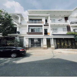 Nhà mới 2 lầu full nội thất KdC Nam Long