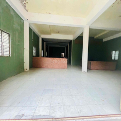 CHO THUÊ MẶT TIỀN KINH DOANH RỘNG 240M2 KDC NAM LONG GIÁ 14TR/THÁNG