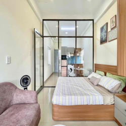 1 PHÒNG NGỦ - TÁCH BẾP - BAN CÔNG
