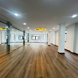 NHÀ MỚI XÂY SỬA - 343K Tô Hiến Thành, P13, Q10 - Ngang 6m - DTSD 500m2