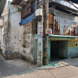 nhà nguyên căn. 4/6. siêu rộng