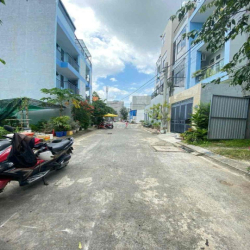 Nhà sạch sẽ khu an ninh đường 8m Nguyễn Duy Trinh