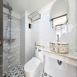 Đi làm, đi học Quận 7 mà chưa có phòng thì xem qua ạ, Đang trống ở Q7