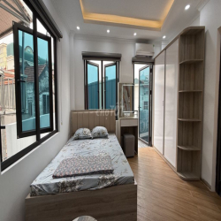 STUDIO FULL ĐỒ GẦN HỒ TÂY – KHÔNG GIAN THOÁNG SÁNG – VÀO Ở NGAY