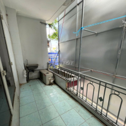SANG NHƯỢNG CỬA HÀNG MẶT TIỀN MẬU THÂN CẦN THƠ BAO GỒM NỘI THẤT CƠ BẢN