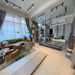 Cho thuê toà nhà mặt tiền Phạm Ngọc Thạch, Thủ Dầu Một, Bình Dương   -