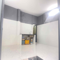 PHÒNG TRỌ ĐỐI DIỆN CỔNG PHẦN MỀM QUANG TRUNG Q12