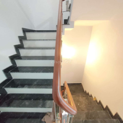 3 Lầu Mặt tiền Bùi Tư Toàn ngang 5mx18m