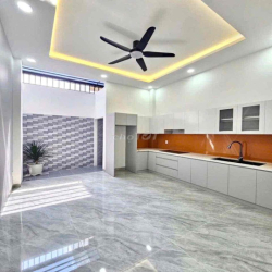 nhà 1 trệt 2 lầu kế VSIP 1, đường 22/12 đường 7m đậu ô tô ok