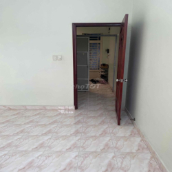 Phòng ngay đường Trần Văn kiểu, Khu Bình Phú , Q6