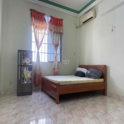 Phòng ngay đường Trần Văn kiểu, Khu Bình Phú , Q6