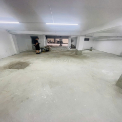 Biệt thự ngõ 234 Hoàng Quốc Việt, dt 260m2 xây 5 tầng, 1 hầm giá 60tr