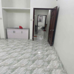 Phòng ngay đường Trần Văn kiểu, Khu Bình Phú , Q6