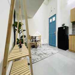 Căn Hộ Full nội thất - ban công ngay Luỹ Bán Bích