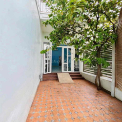 Cho Thuê Nhà Trệt Lầu Gốc 2 Mặt Tiền KDC CTY 8