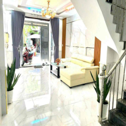 Nhà HXT 1/ 6M Ô Tô Ngủ Nhà(4x18m)2Lầu 4PN.4WC Nội Thất Quang Trung 17t
