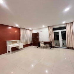 Cho thuê biệt thự khu Tên Lửa Aeon, góc 2MT đường Số 13C, DT 12 x 20m,