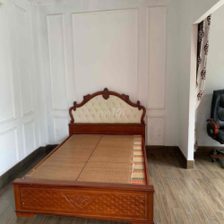 Cho thuê căn biệt thự Góc 2 Mặt tiền KDC Khang Điền, DT: 160m2/24 Tr