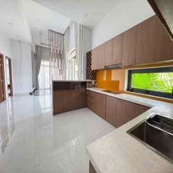 CHO THUÊ BIỆT THỰ SÂN VƯỜN PHÚ HOÀ THỦ DẦU BÌNH DƯƠNG