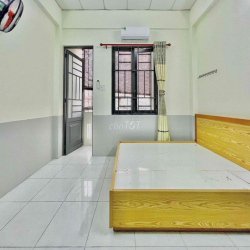 CĂN HỘ ĐẦY ĐỦ NỘI THẤT CÓ BAN CÔNG - THANG MÁY GẦN NGÃ TƯ BỐN XÃ