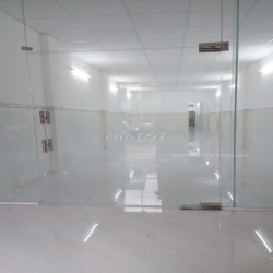 Cho thuê nhà mặt đường dt 3,5x30