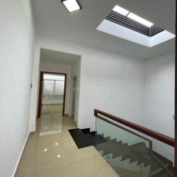Nhà nguyên căn KDC đồng bộ ngay KĐT Vạn Phúc