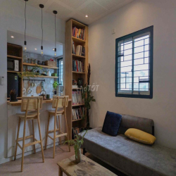 CHO THUÊ CĂN HỘ Q1 - MẶT TIỀN HAI BÀ TRƯNG - RỘNG (60m2) - FULL NT