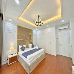 CHO THUÊ BIỆT THỰ ĐẸP 6 PHÒNG NGỦ TOILET RIÊNG, ĐƯỜNG NGUYỄN VĂN LINH 