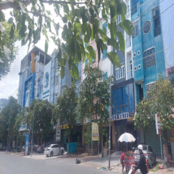 NHÀ MẶT TIỀN 1 TRỆT 4 LẦU 586 CHO THUÊ GIÁ CHỈ 12TR