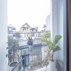 CHO THUÊ NHÀ NGUYÊN CĂN 5 TẦNG Ở NGUYỄN VĂN LINH Thạch Bàn 15tr