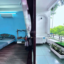 CH 1PN MẶT TIỀN TRƯỜNG SA FULL NỘI THẤT, TÁCH BẾP, BAN CÔNG VIEW SÔNG