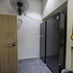 CHO THUÊ NHÀ NGUYÊN CĂN 5 TẦNG Ở NGUYỄN VĂN LINH Thạch Bàn 15tr