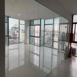 Cho Thuê Căn góc làm văn phòng tại chung cư La astoria