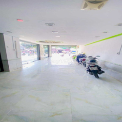 Cho thuê nhà 64 m2 góc 2 mặt tiền đường Trần Văn Khéo